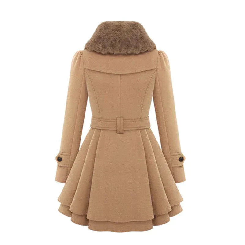 Yena - Chic short coat with faux fur collar